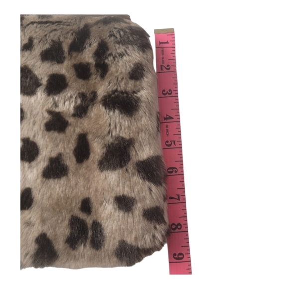 Deane and White Faux Fur Animal Print Wristlet - Picture 4 of 5